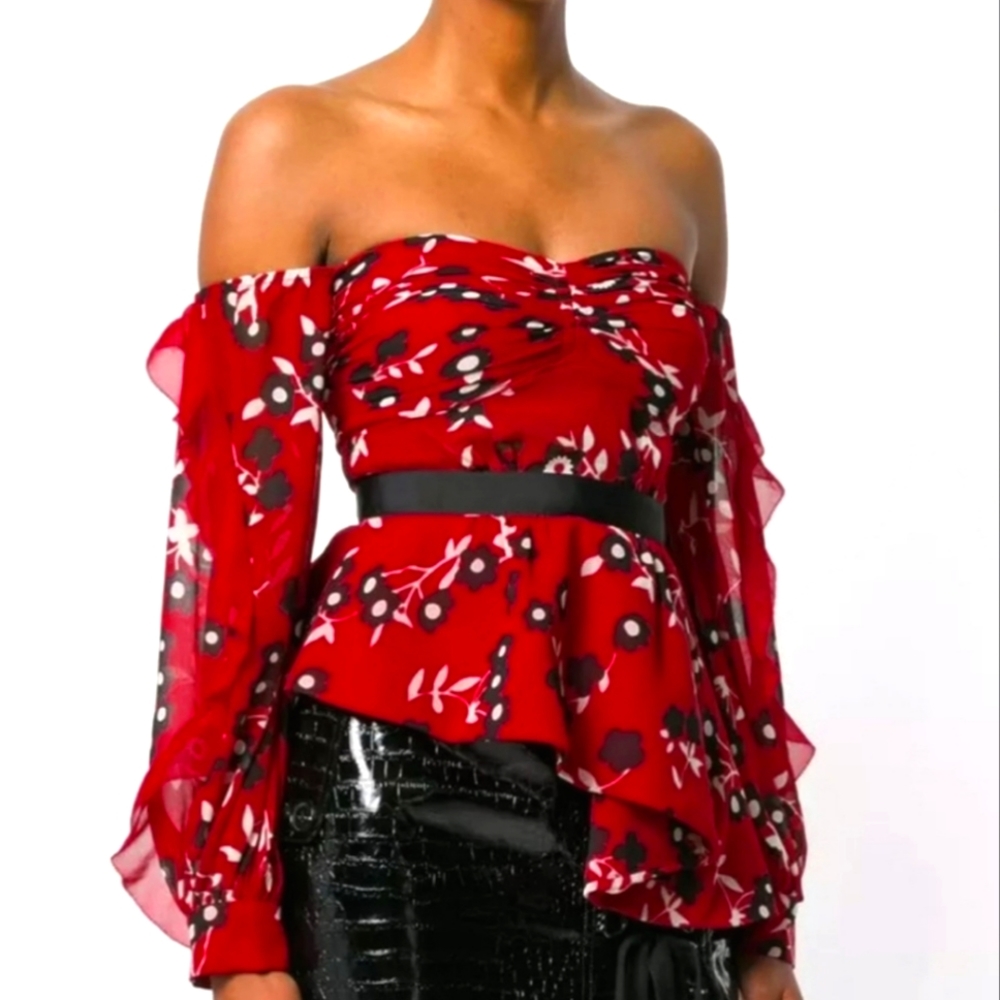 ❤New❤ Never worn Self portrait top